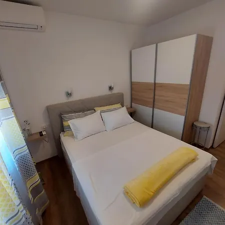 Apartment Nevenka Novi Vinodolski